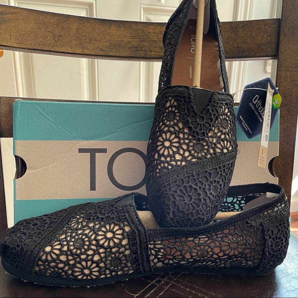 Toms Alpargata Moroccan Crochet New in Box 7.5